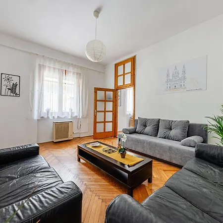 Heart Of The - Spacious -by Astoria Apartment Budapest