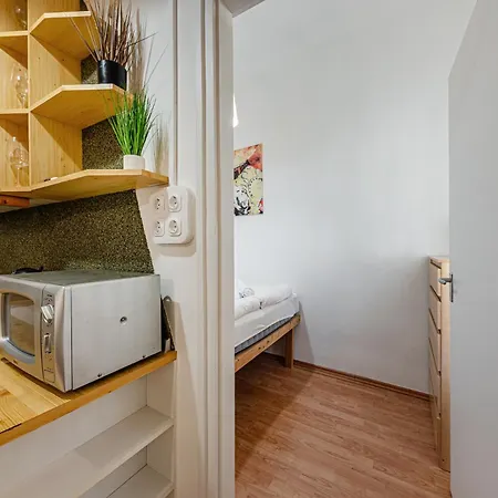 Heart Of The - Spacious -by Astoria