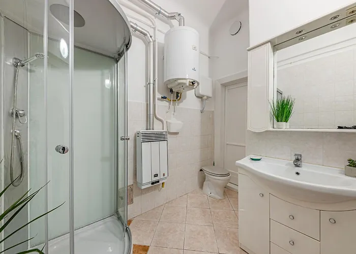 Lägenhet Heart Of The - Spacious With Ac -by Astoria Budapest