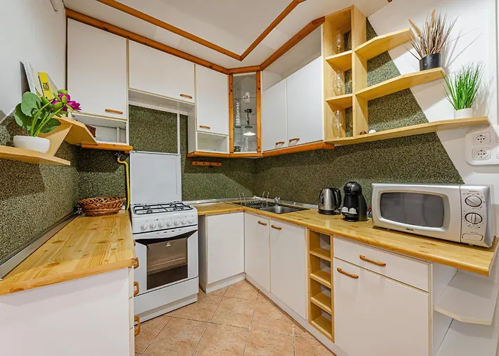 Heart Of The - Spacious With Ac -by Astoria * Budapest
